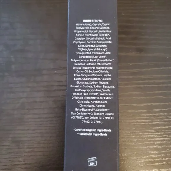 Brand New Crunchi Beautifully Flawless Foundation in 4.0 - Picture 2 of 3